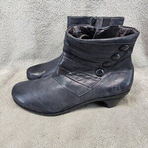 NAOT Shoes Womens Size EU 41 US 10 Black Nubuck Leather Side Zip Ankle Boots